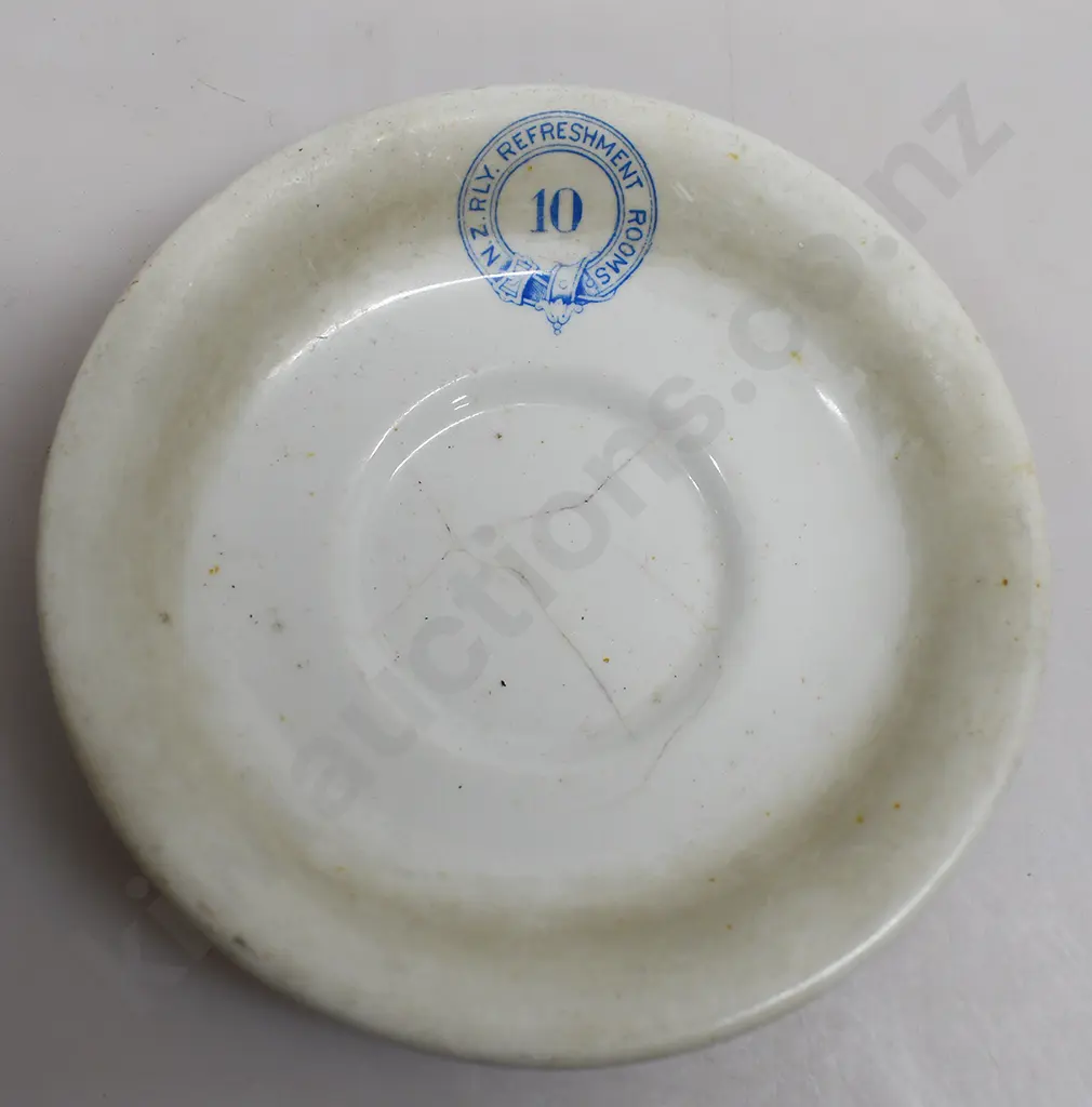 NZ RAILWAY REFRESHMENT ROOMS NUMBER 8, 10 SAUCERS Image 1++