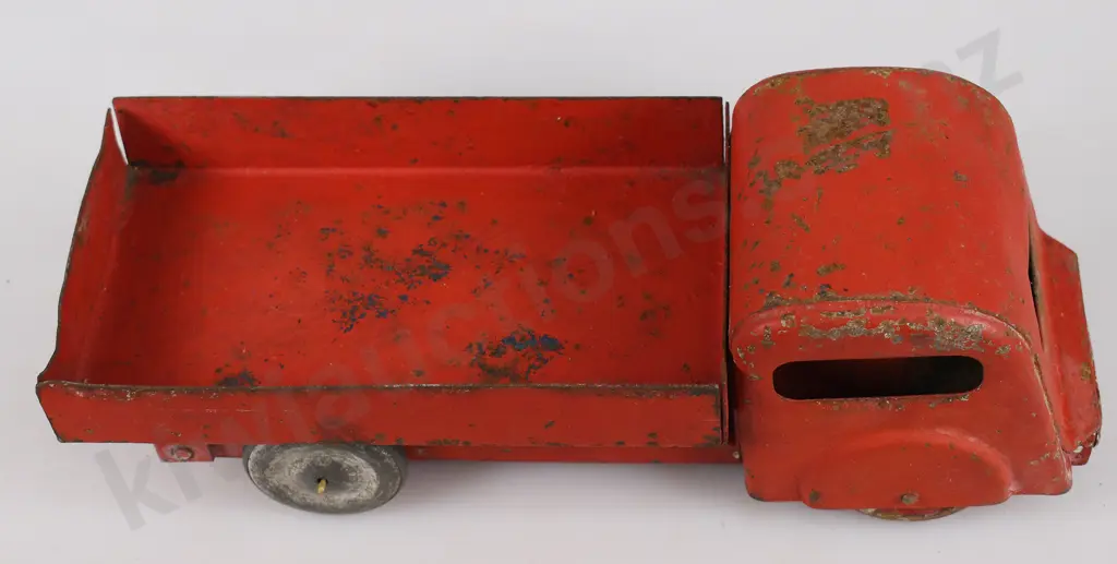 ABINGDONS NEW ZEALAND TIP TRUCK Image 1++