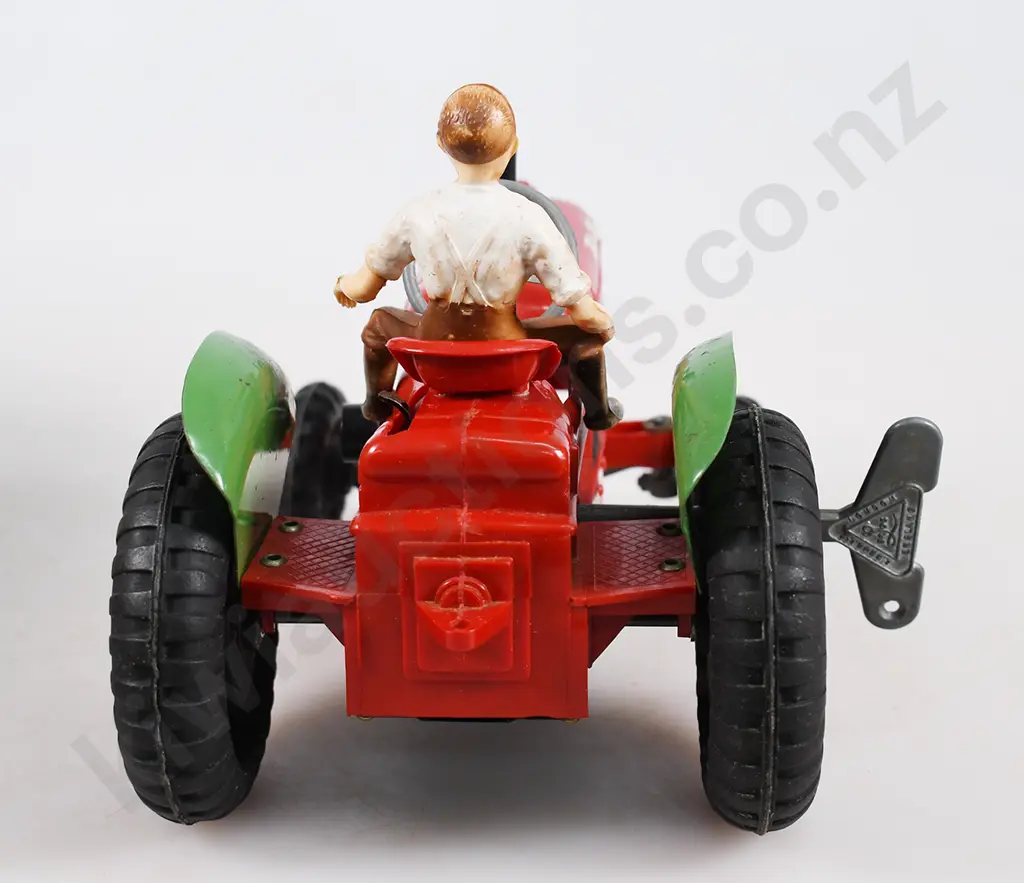 TRI-ANG BOXED MINIC SERIES 2 CLOCKWORK POWERED NUFFIELD TOY TRACTOR Image 1++