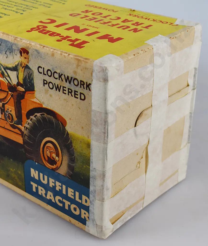 TRI-ANG BOXED MINIC SERIES 2 CLOCKWORK POWERED NUFFIELD TOY TRACTOR Image 1++