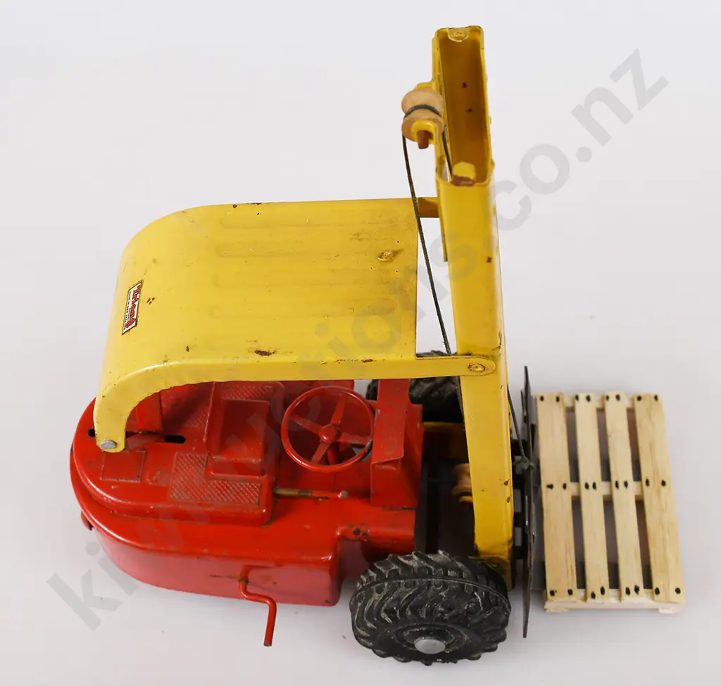 TRI-ANG FORKLIFT NUMBER 40799 Image 1++