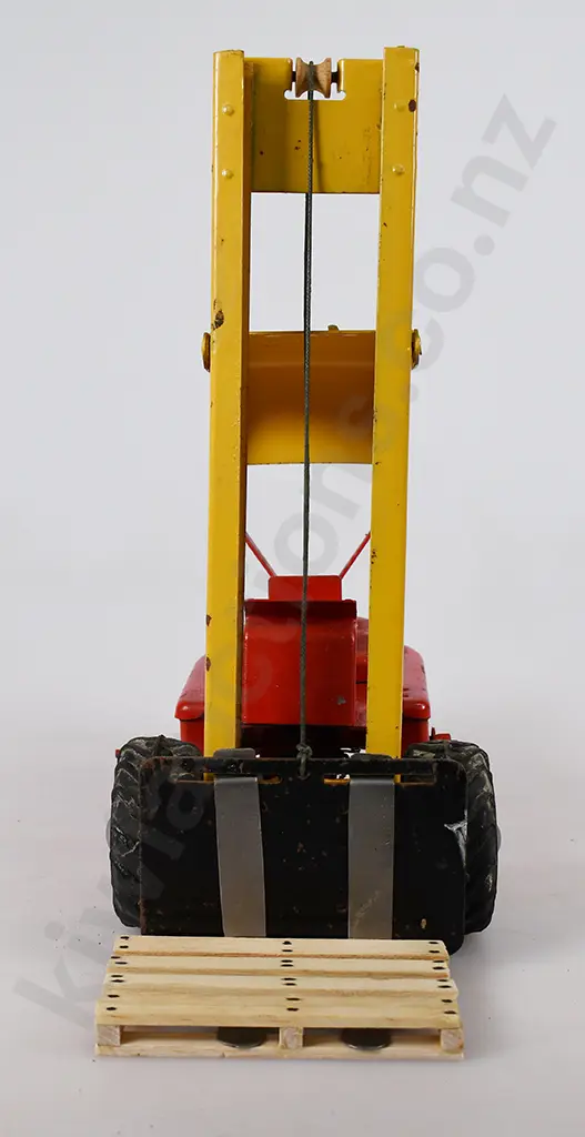 TRI-ANG FORKLIFT NUMBER 40799 Image 1++