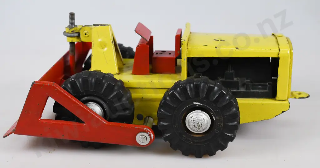 BOOMAROO TOURNATRACTOR Image 1++