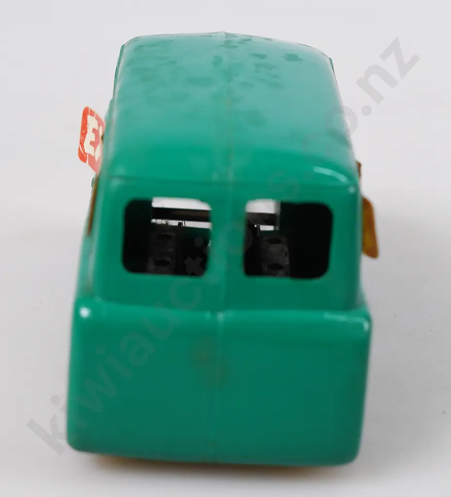 TRI-ANG MINIC DELIVERY VAN BOXED Image 1++