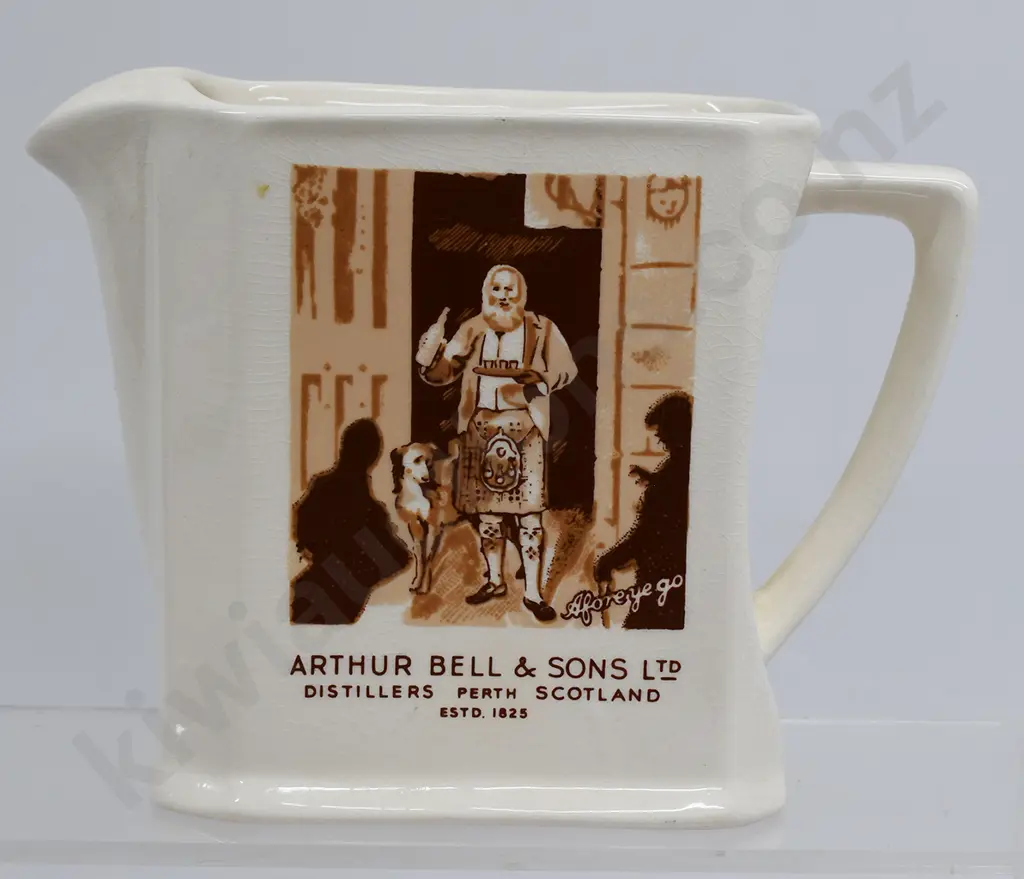 ARTHUR BELL AND SONS WHISKY JUG Image 1++