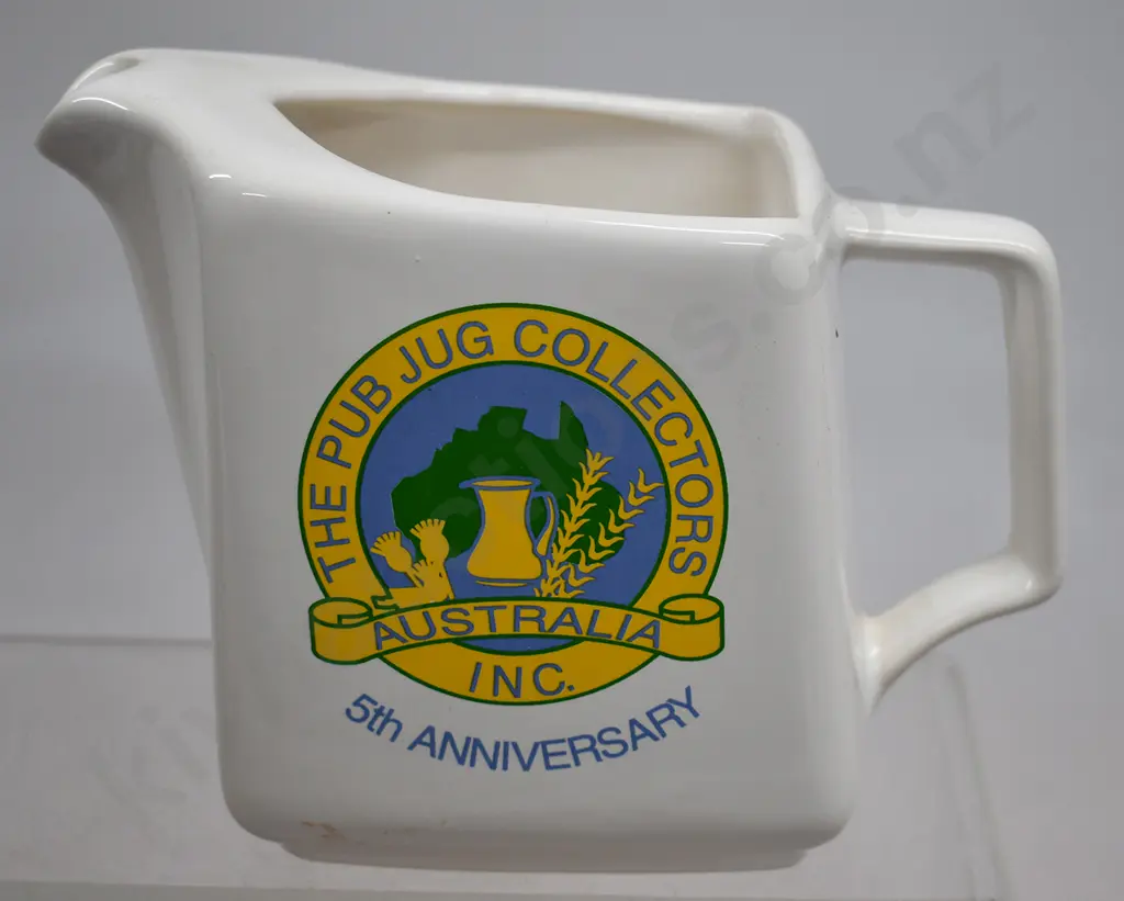 PUB JUG COLLECTORS 5TH ANIVERSARY WATER JUG Image 1++