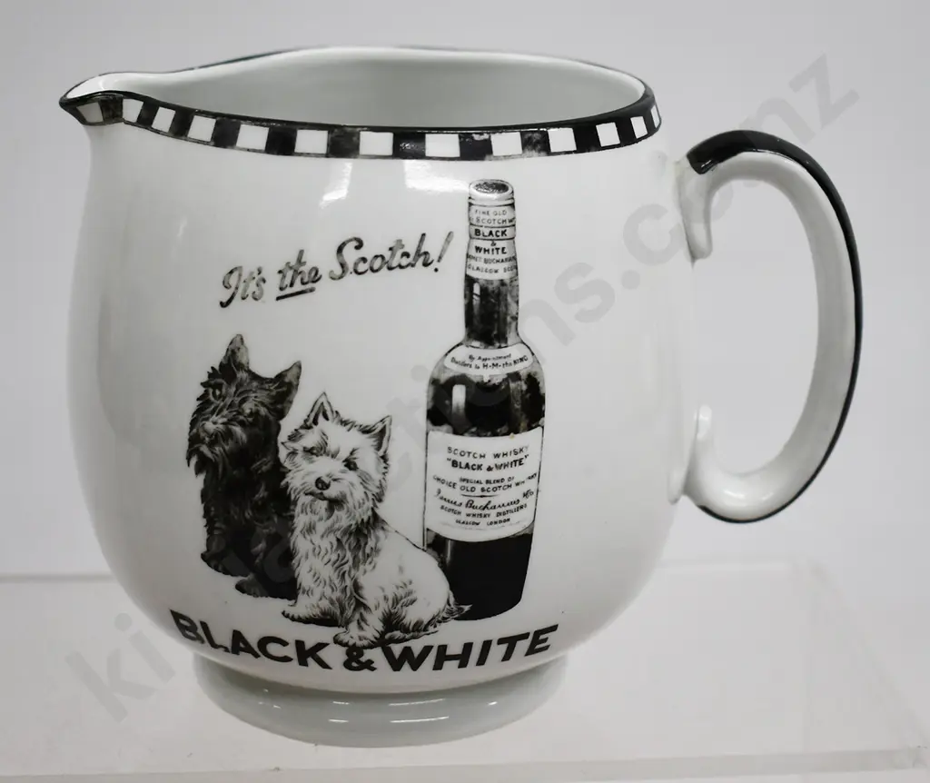 BUCHANAN’S BLACK & WHITE WHISKY WATER JUG Image 1++