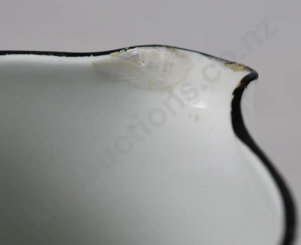 BUCHANAN’S BLACK & WHITE WHISKY WATER JUG Image 1++