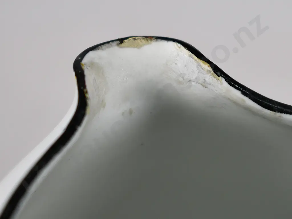 BUCHANAN’S BLACK & WHITE WHISKY WATER JUG Image 1++