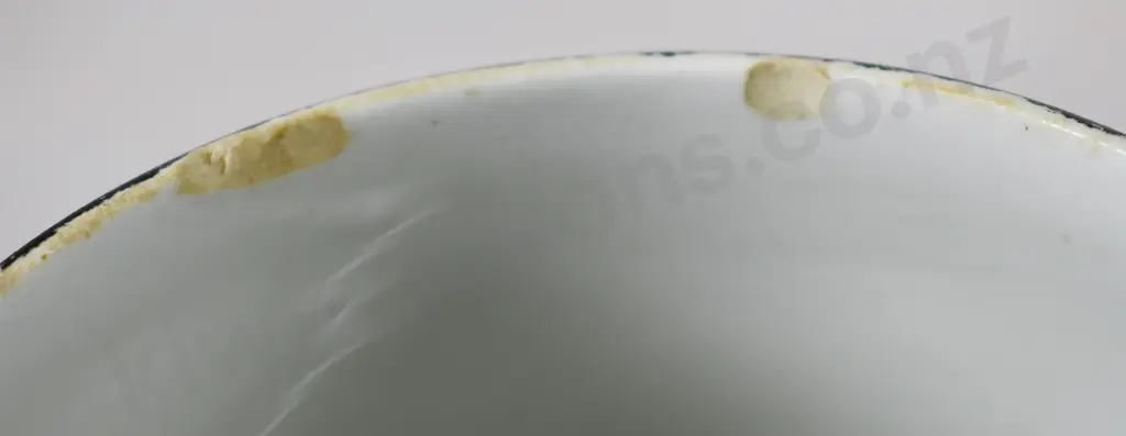 BLACK AND WHITE SCOTCH WHISKY JUG Image 1++