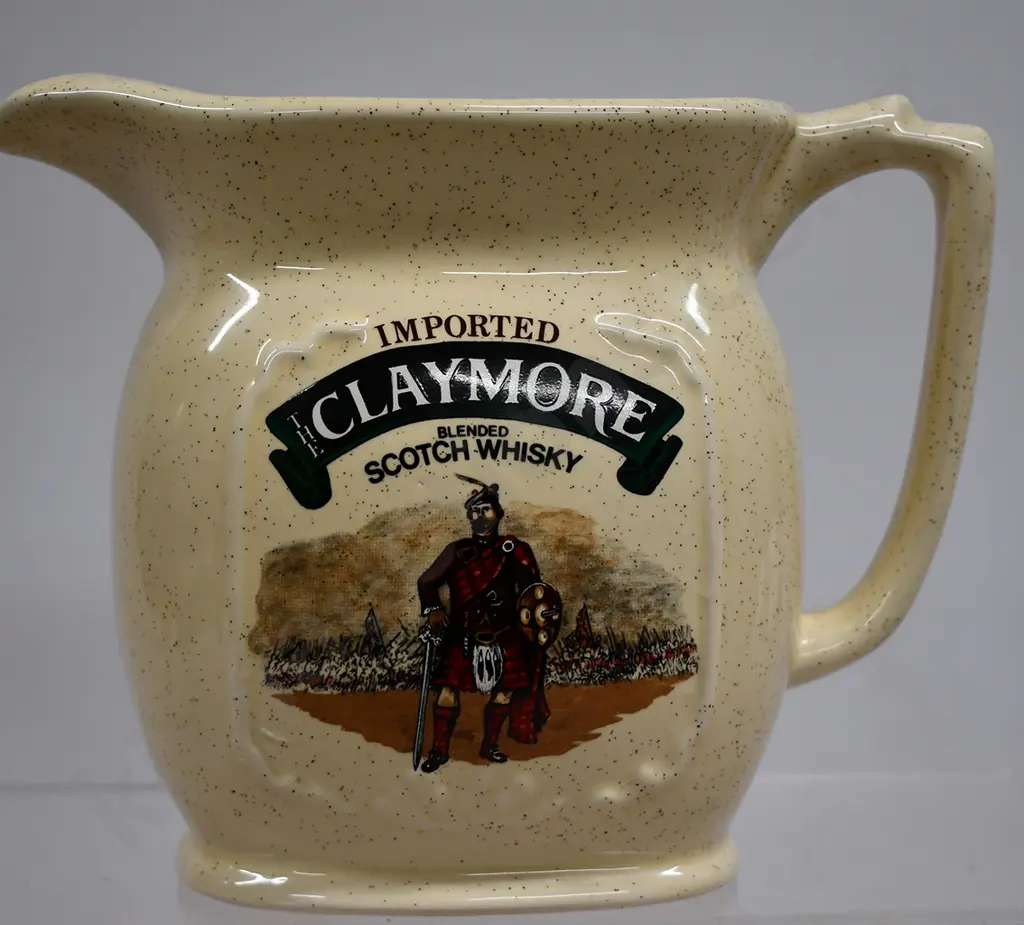 CLAYMORE SCOTCH WHISKY JUG Image 1++