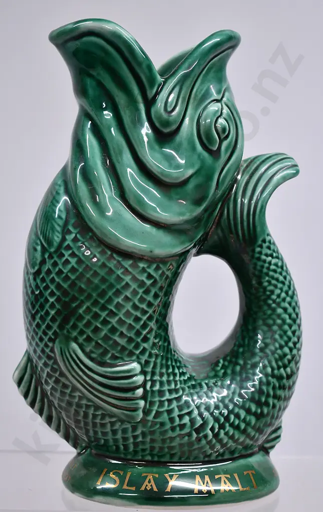 CARNABURG SCOTCH WHISKY JUG Image 1++