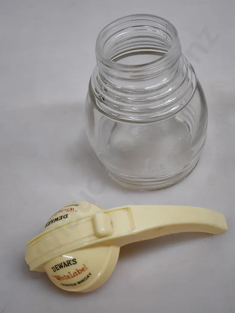 DEWAR'S "WHITE LABEL" SCOTCH WHISKY WATER JUG POURER Image 1++