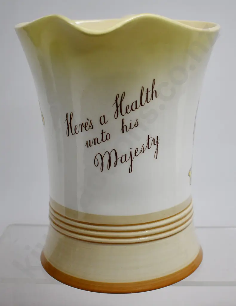 KING GEORGE WHISKY MUSICAL JUG Image 1++