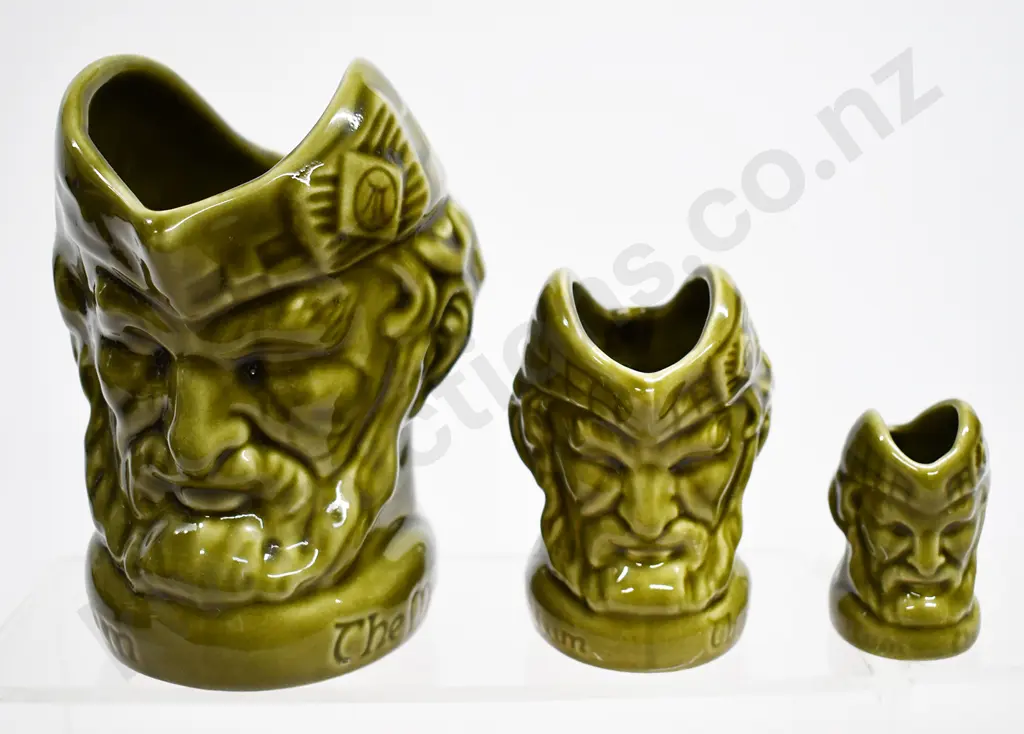 MCCALLUM CHARACTER WHISKY JUGS Image 1++
