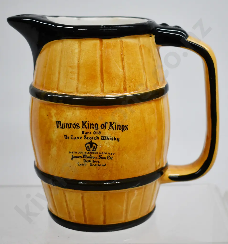 MUNRO'S KING OF KINGS DELUXE SCOTCH WHISKY JUG Image 1++