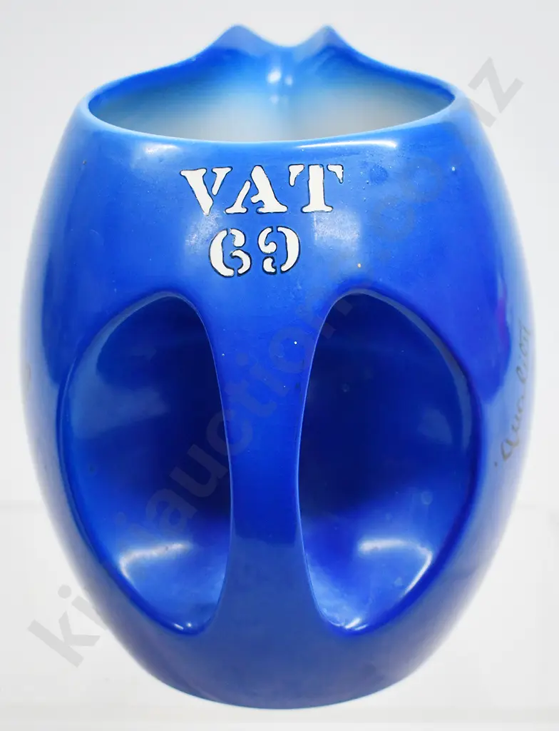 VAT 69 WHISKY JUG Image 1++