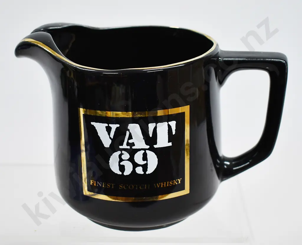 VAT 69 FINEST SCOTCH WHISKY JUG Image 1++