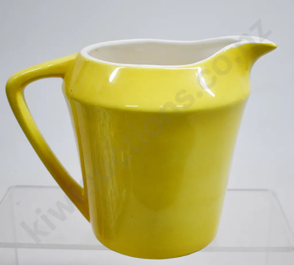 WHITE HORSE SCOTCH WHISKY JUG Image 1++