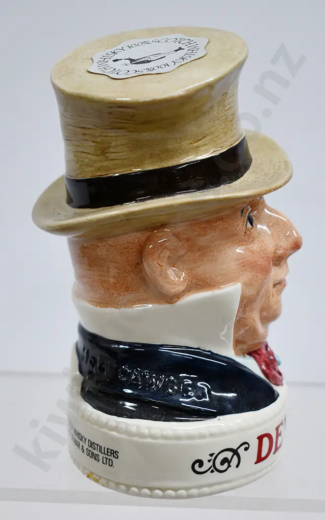 DEWARS CHARACTER DECANTER Image 1++