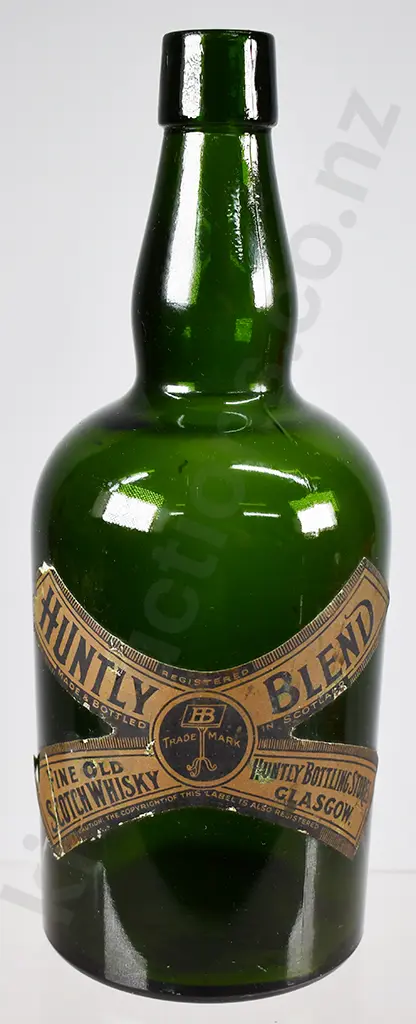 HUNTLY BLEND SCOTCH WHISKY BOTTLE Image 1++