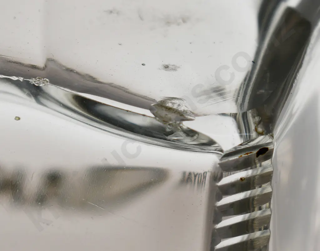 ROYAL OAK WHISKY DECANTER Image 1++