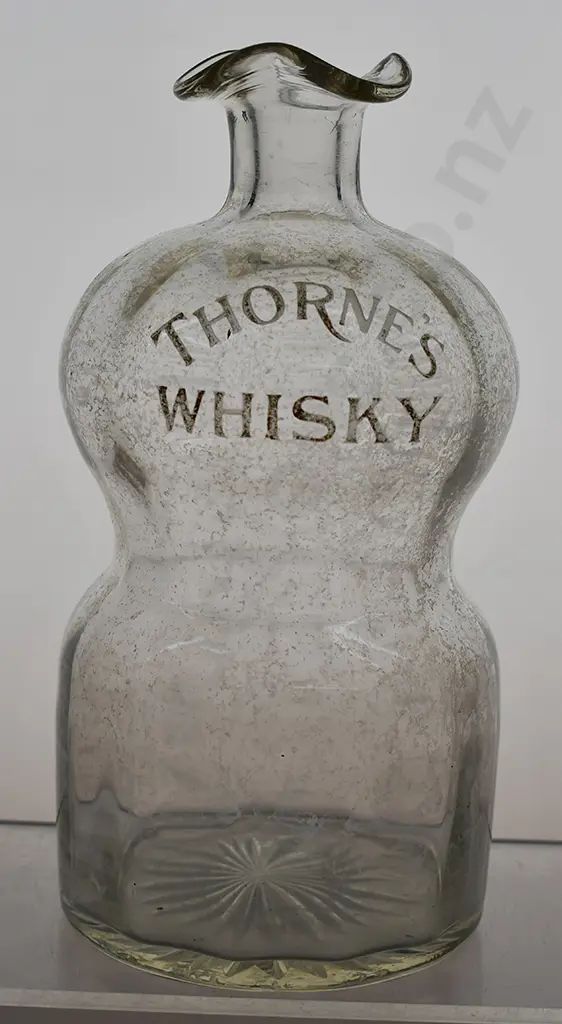 THORNE'S WHISKY GLASS DECANTER Image 1++