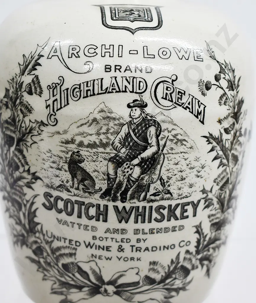 ARCHIE-LOWE HIGHLAND CREAM WHISKEY STONEWARE JUG Image 1++