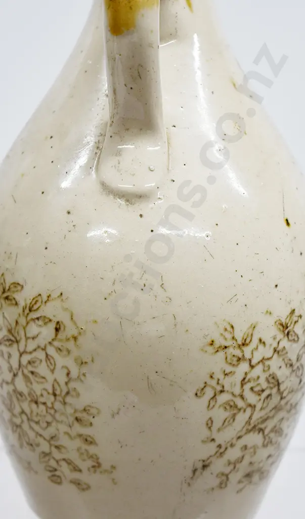 SHAMROCK IRISH WHISKEY STONEWARE JUG Image 1++