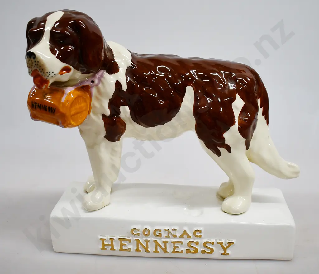 COGNAC HENNESSY STATUE Image 1++