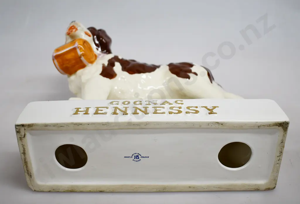COGNAC HENNESSY STATUE Image 1++