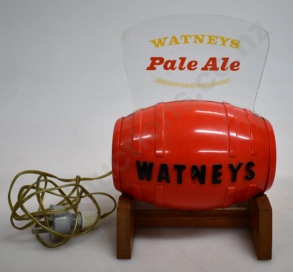 WATNEY'S PALE ALE ILLUMINATED LIGHT Image 1++
