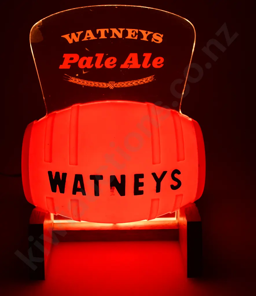 WATNEY'S PALE ALE ILLUMINATED LIGHT Image 1++