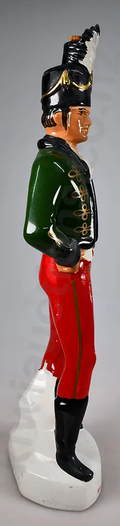 IRISH MIST WHISKY FIGURINE Image 1++