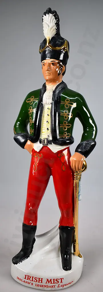 IRISH MIST WHISKY FIGURINE Image 1++