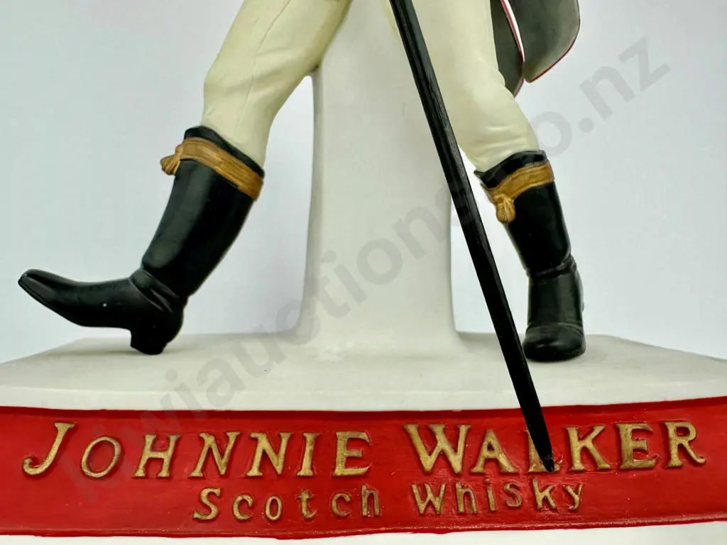 JOHNNIE WALKER CERAMIC DECANTER Image 1++