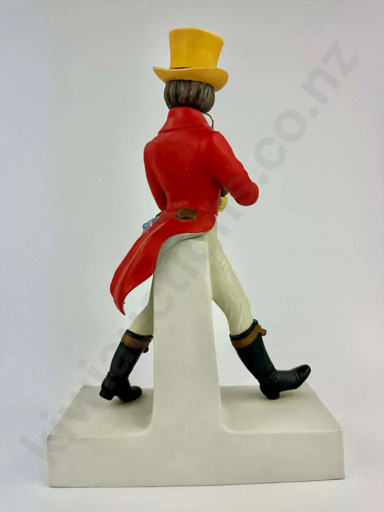 JOHNNIE WALKER CERAMIC DECANTER Image 1++