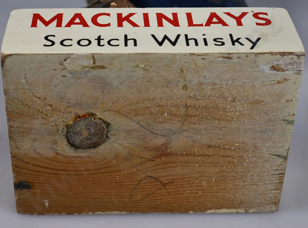 MACKINLAY’S WHISKY FIGURE Image 1++