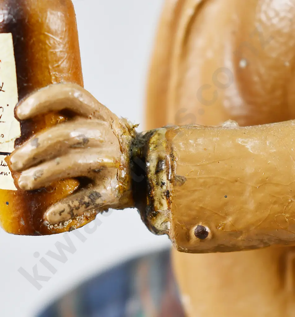 MACKINLAY’S WHISKY FIGURE Image 1++