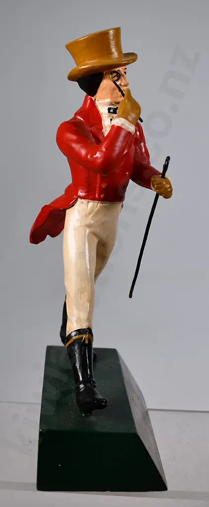 JOHNNIE WALKER WHISKY FIGURE Image 1++