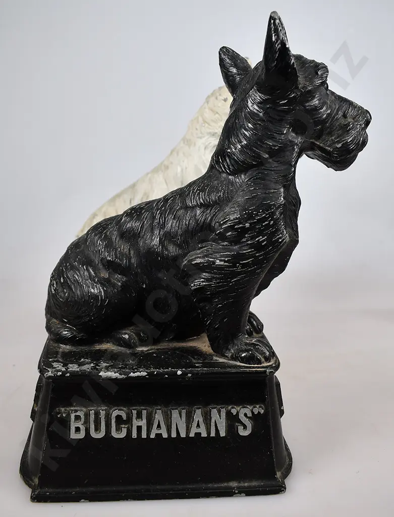 BUCHANAN'S BLACK & WHITE WHISKY DOGS FIGURE Image 1++