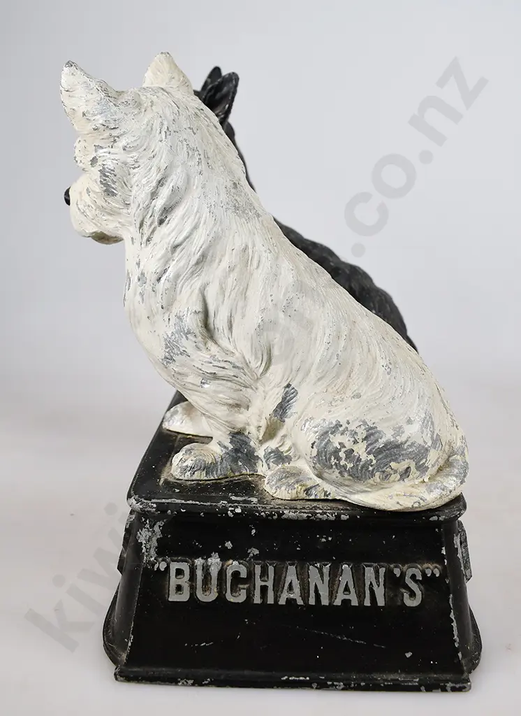 BUCHANAN'S BLACK & WHITE WHISKY DOGS FIGURE Image 1++