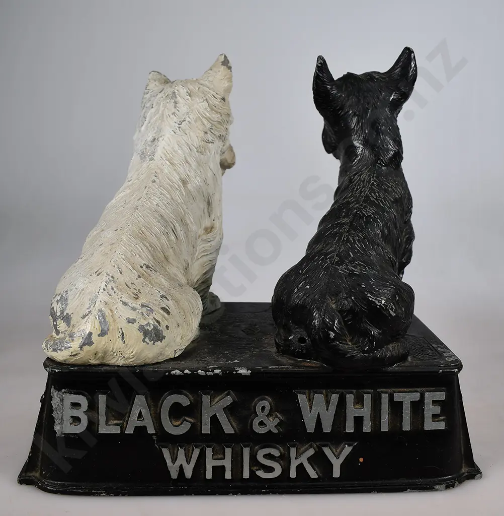 BUCHANAN'S BLACK & WHITE WHISKY DOGS FIGURE Image 1++