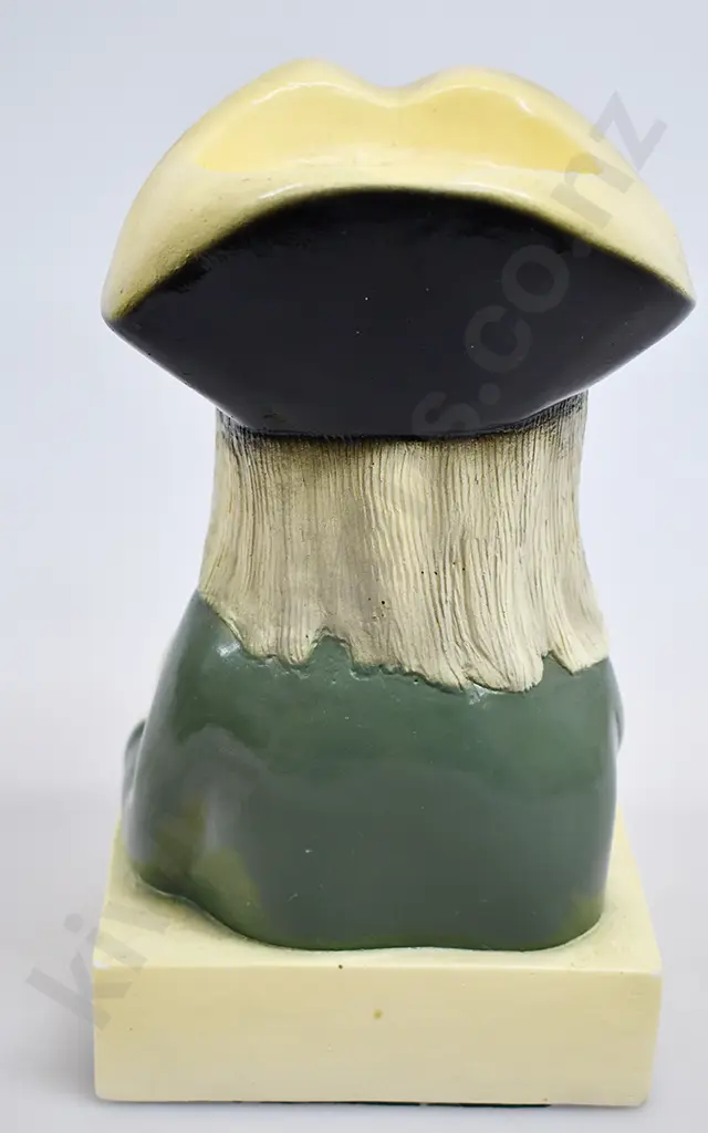 WHITE HORSE BOTTLE HOLDER FIGURE Image 1++