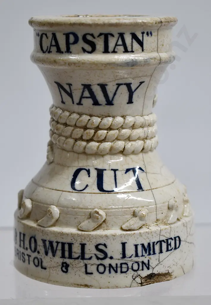 CAPSTAN NAVY CUT VESTA HOLDER Image 1++
