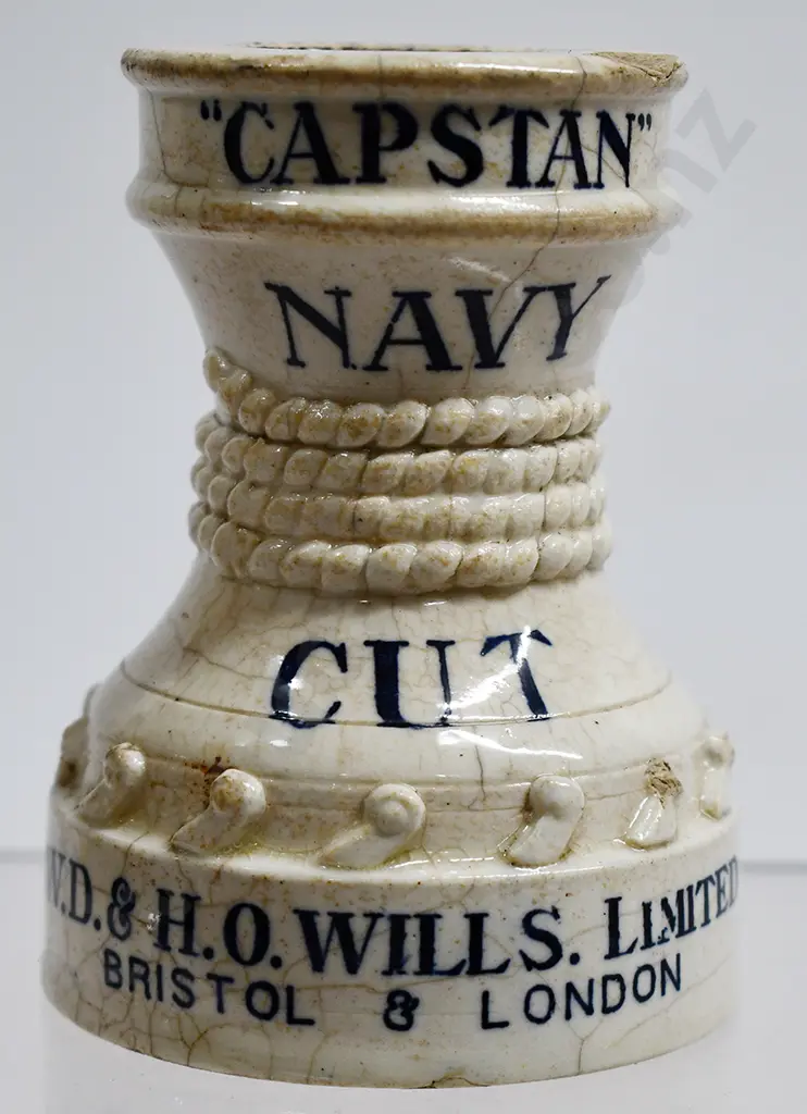 CAPSTAN NAVY CUT VESTA HOLDER Image 1++