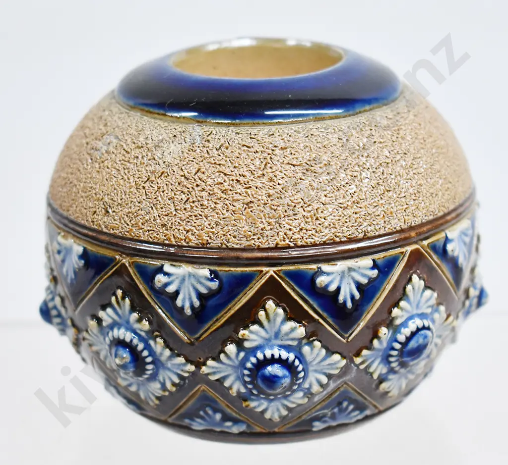 DOULTON STONEWARE MATCH STRIKER Image 1++