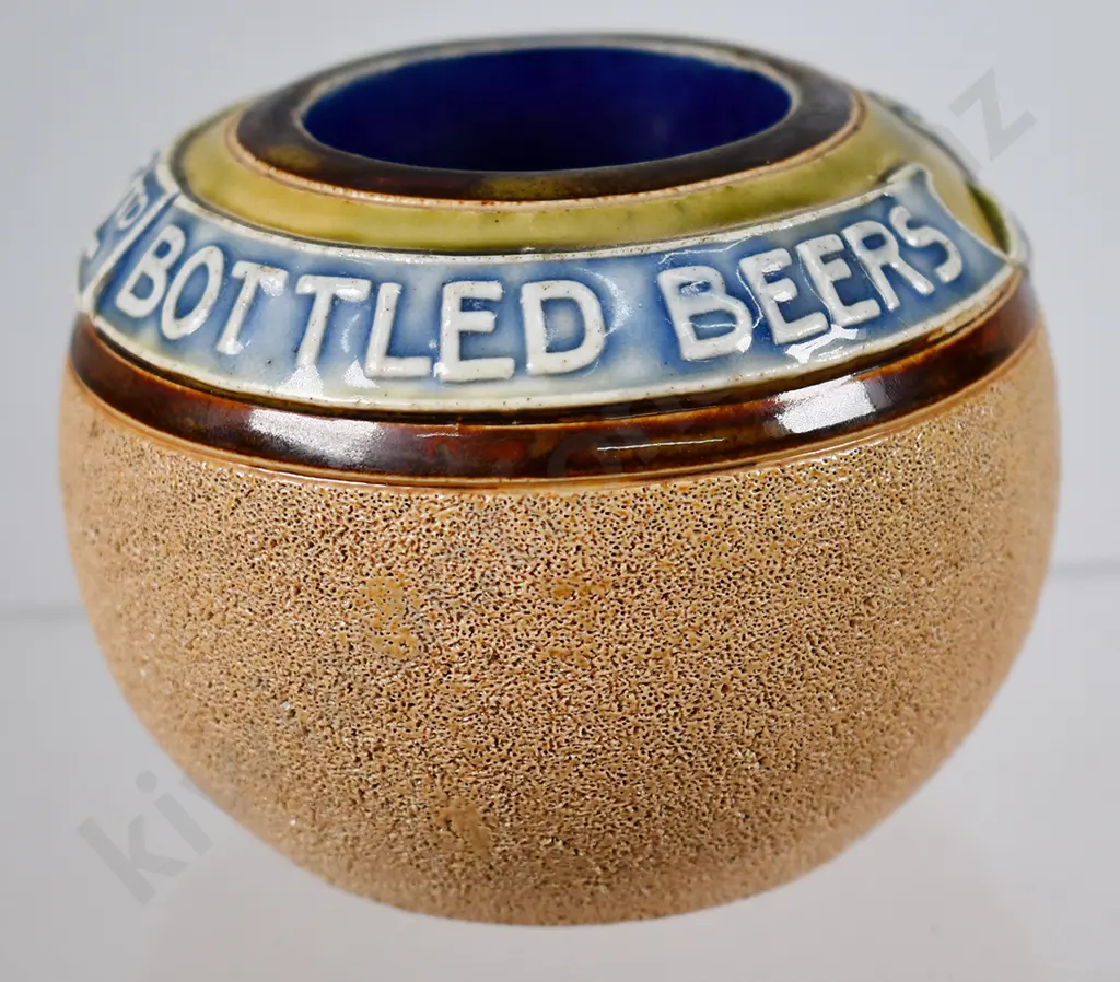 FOSTER BOTTLED BEERS VESTA HOLDER STRIKER Image 1++