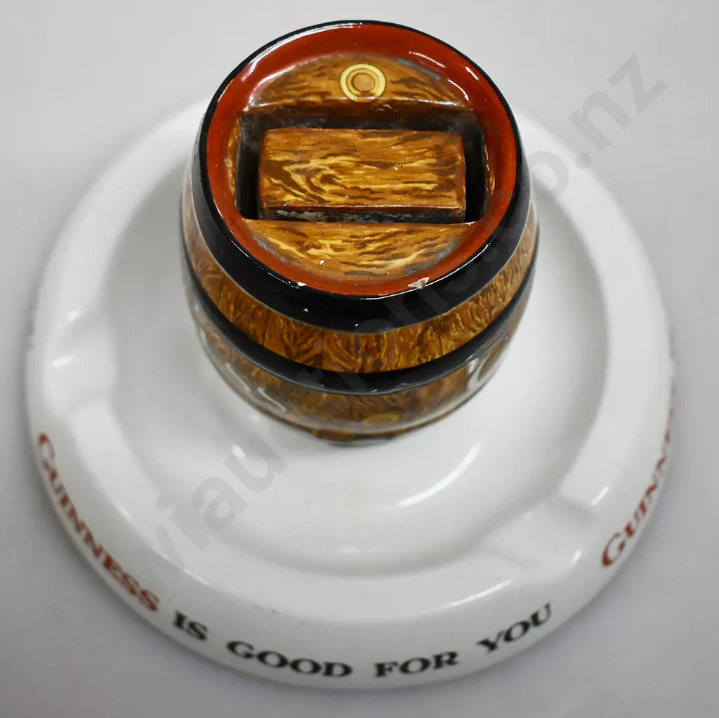 GUINNESS MATCHBOX HOLDER/ASHTRAY Image 1++