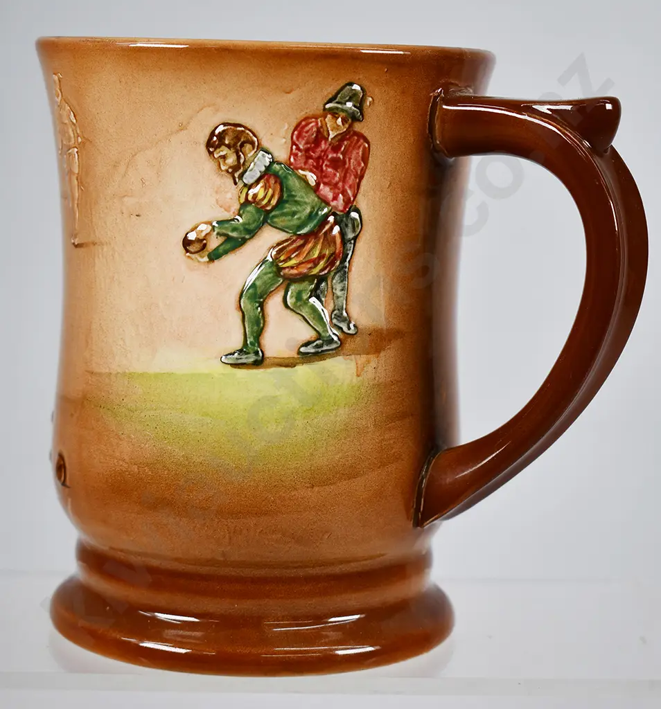 ROYAL DOULTON AIRBRUSHED JUG FRANCES DRAKE PLAYING BOWLS Image 1++
